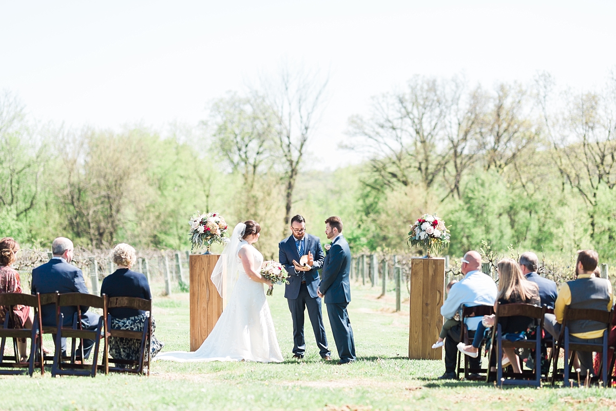 Cedar Ridge Winery Wedding | Quad CIties Wedding Photographer | Outdoor Weddings in the Quad Cities | Destination Wedding Photographer | Sarah Sunstrom Photography_0015.jpg