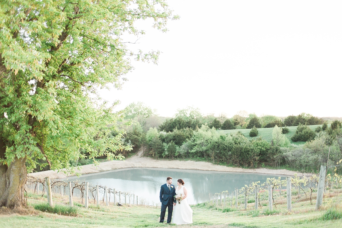 Cedar Ridge Winery Wedding | Quad CIties Wedding Photographer | Outdoor Weddings in the Quad Cities | Destination Wedding Photographer | Sarah Sunstrom Photography_0035.jpg