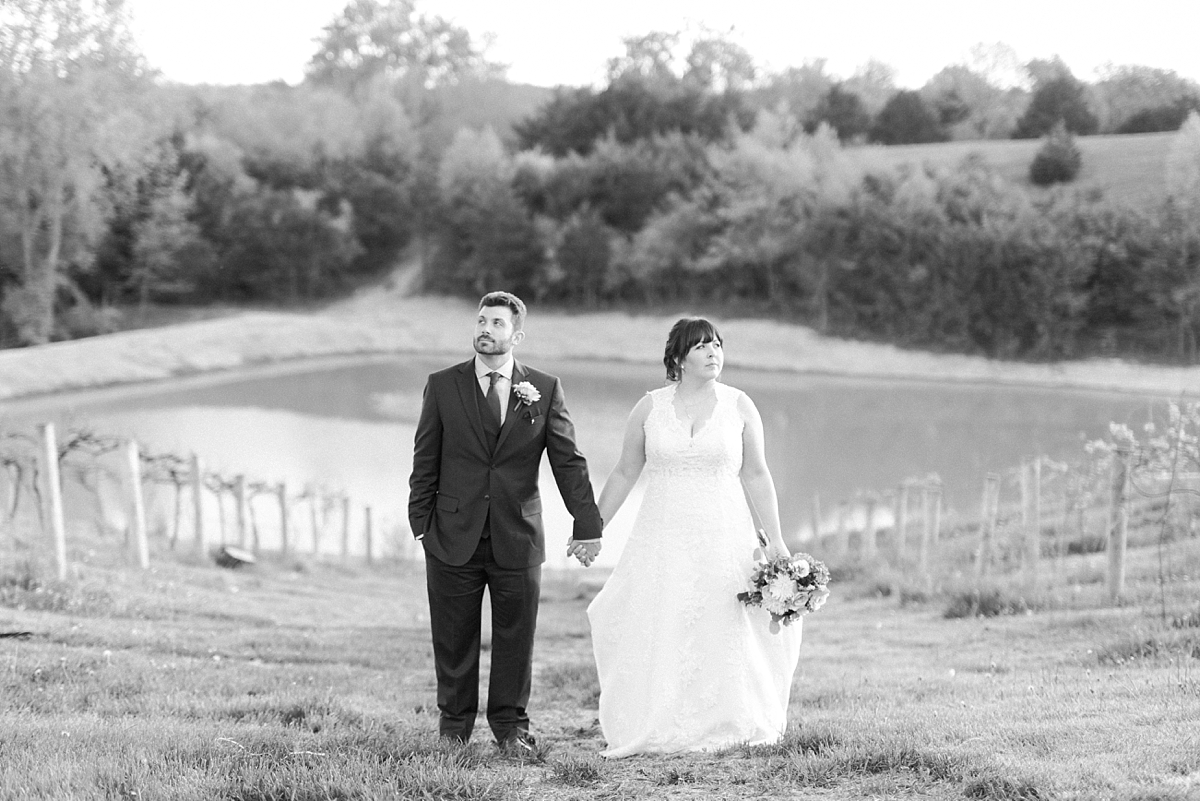 Cedar Ridge Winery Wedding | Quad CIties Wedding Photographer | Outdoor Weddings in the Quad Cities | Destination Wedding Photographer | Sarah Sunstrom Photography_0036.jpg