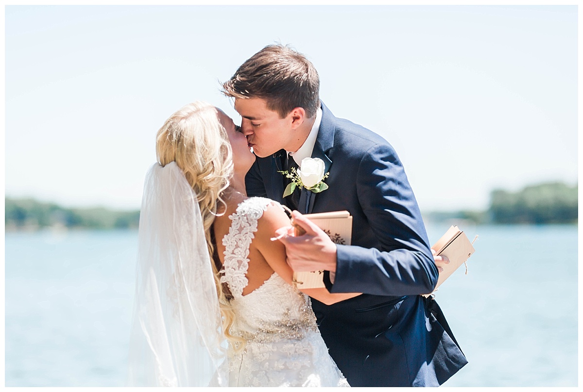 Wedding Photographer in the Quad Cities | Oak Run Wedding | Sarah Sunstrom Photography_0126.jpg