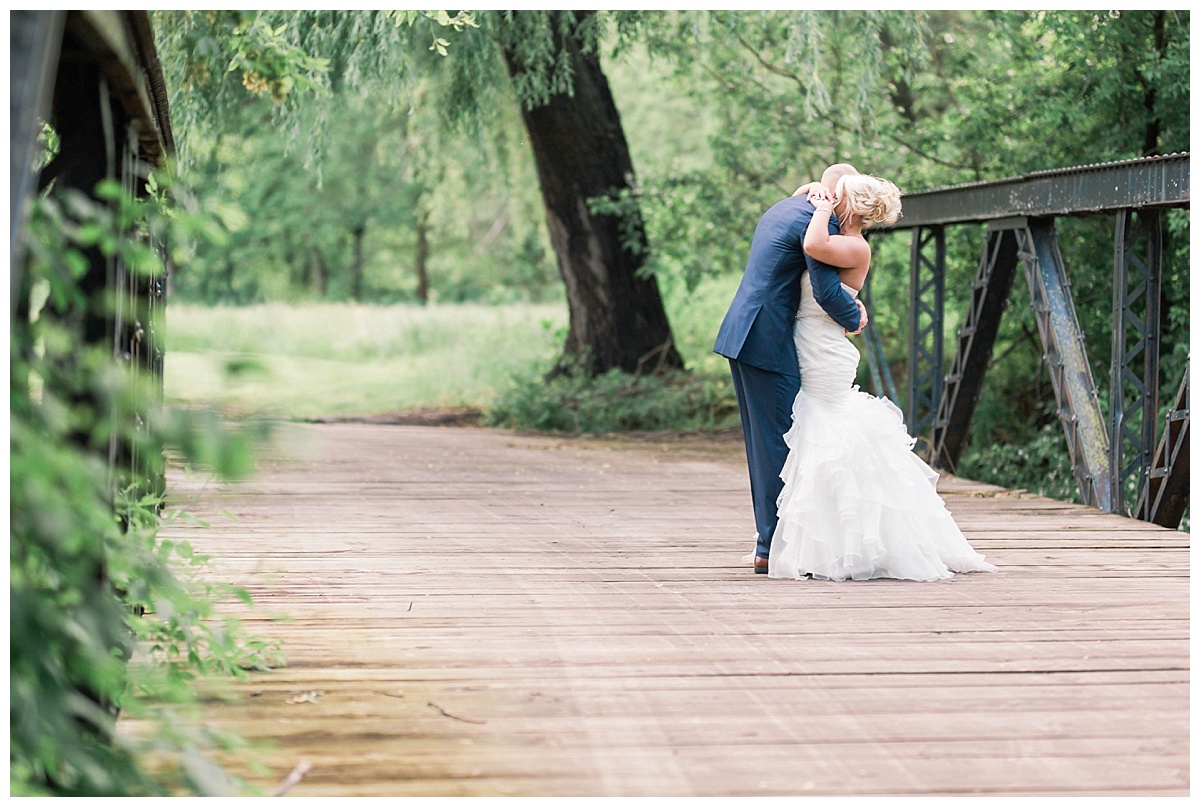 Pinnacle Country Club Wedding | Wedding Venues in the Quad Cities | Sarah Sunstrom Photography_0016.jpg