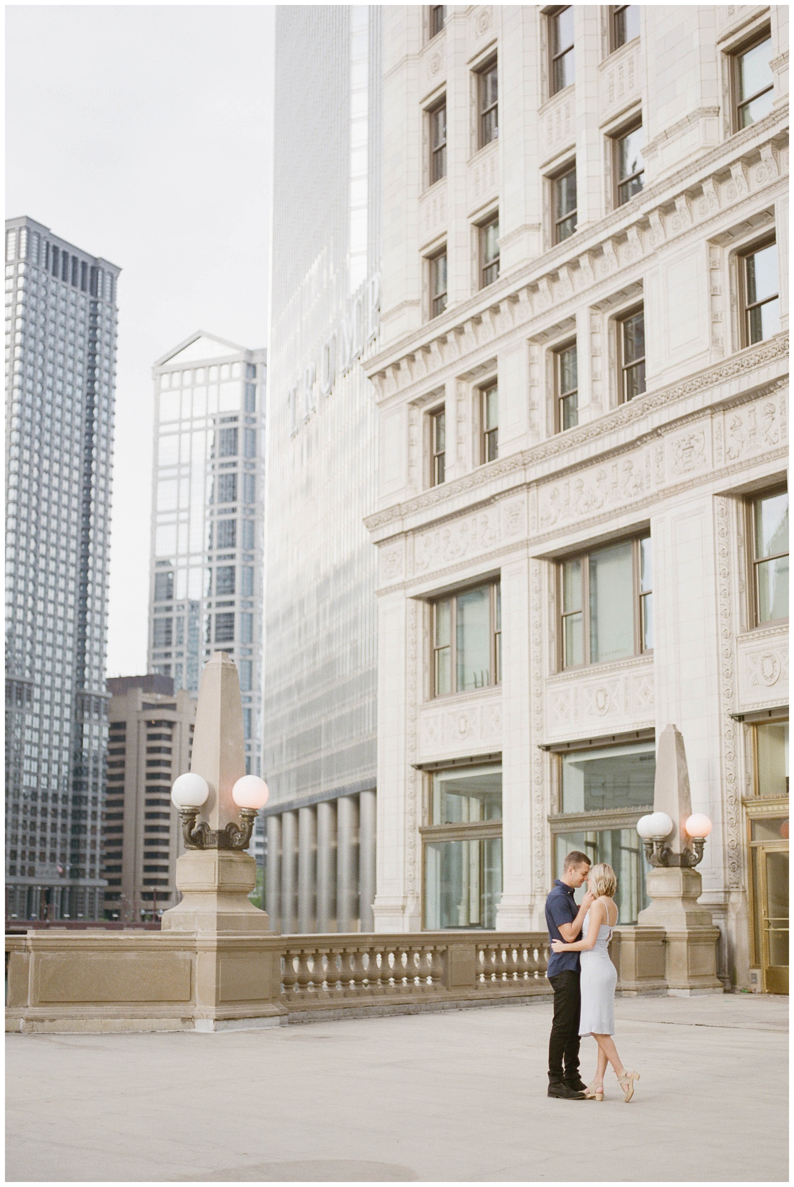 Chicago Anniversary Photographer | Wrigley Building Chicago | Sarah Sunstrom Photography_0010.jpg