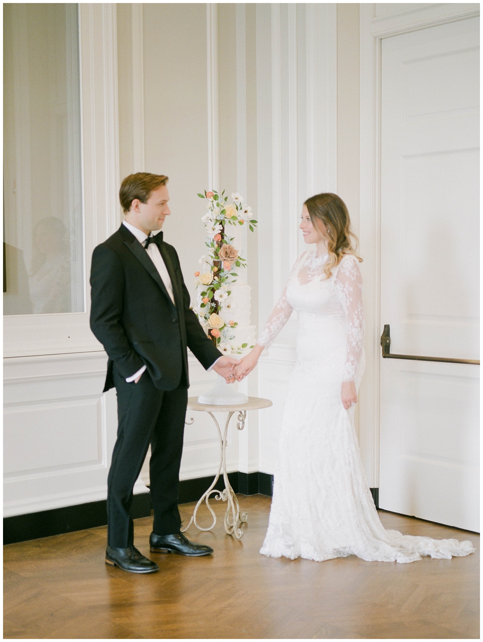 Film Wedding at Chicago History Museum with Chicago Wedding Photographer Sarah Sunstrom Photography_0030.jpg