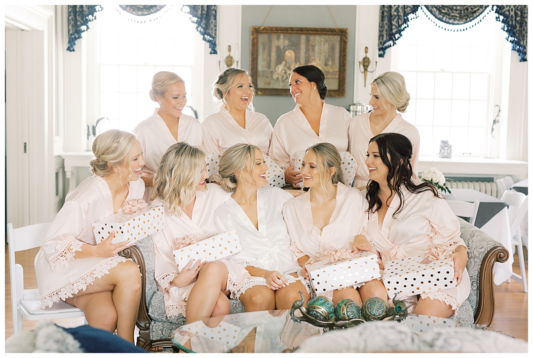 Girls Getting Ready Lush Backyard Wedding on Film Featured on Magnolia Rouge with Sarah Sunstrom Photography_0001